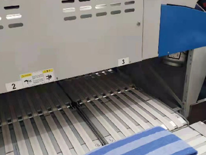 上街巾类折叠机-01